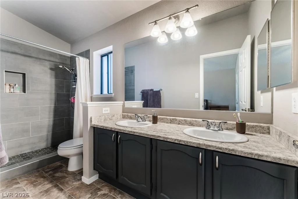 6673 Pleasant Plains, Las Vegas, NV 89108
