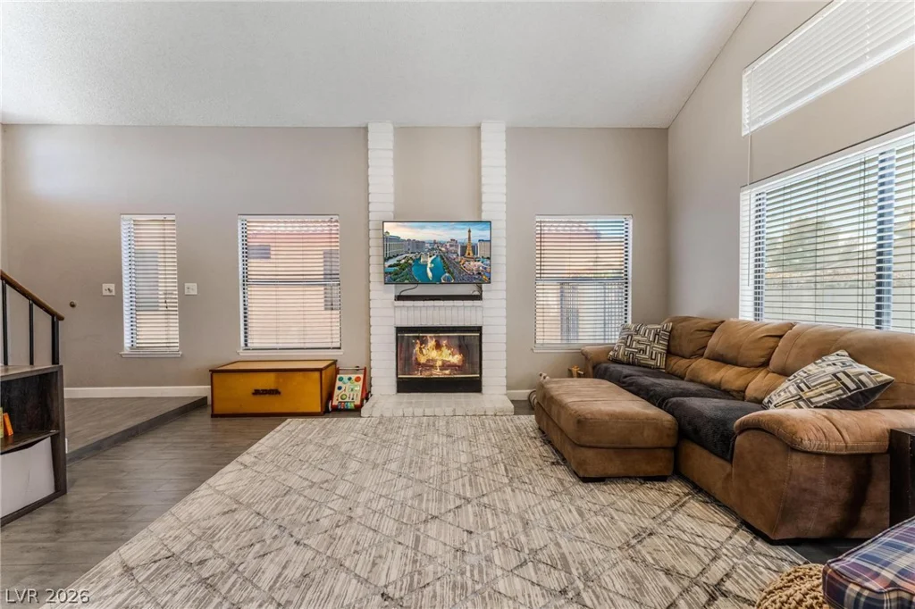 6673 Pleasant Plains, Las Vegas, NV 89108