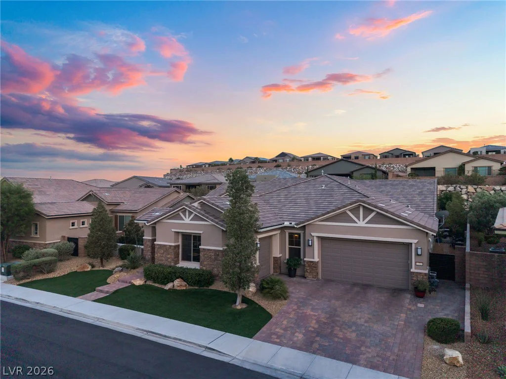11111 Luna Blanca, Las Vegas, NV 89138