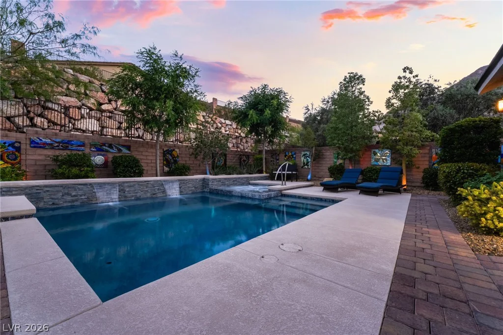 11111 Luna Blanca, Las Vegas, NV 89138