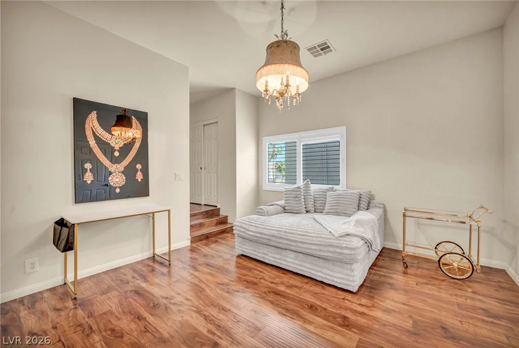 7624 Golden Lantern, Las Vegas, NV 89139