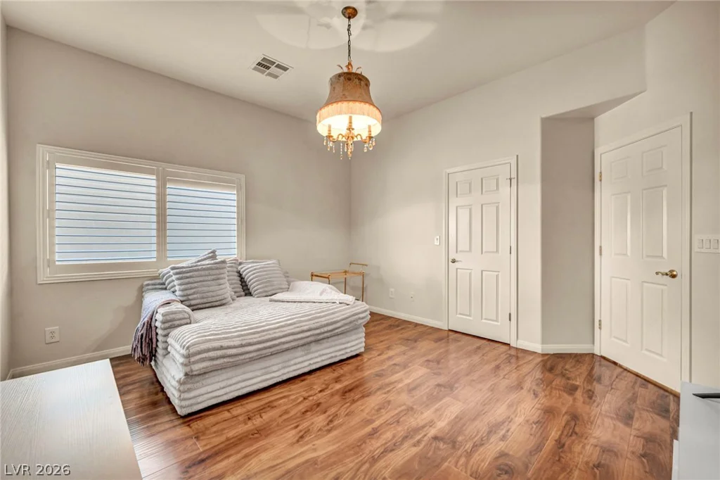 7624 Golden Lantern, Las Vegas, NV 89139