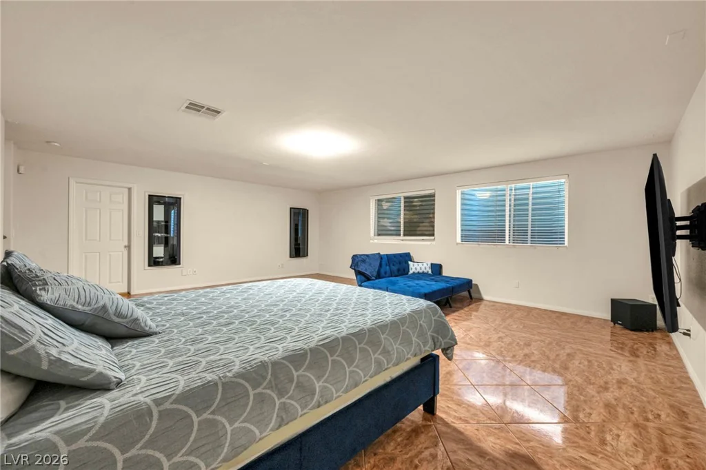 7624 Golden Lantern, Las Vegas, NV 89139