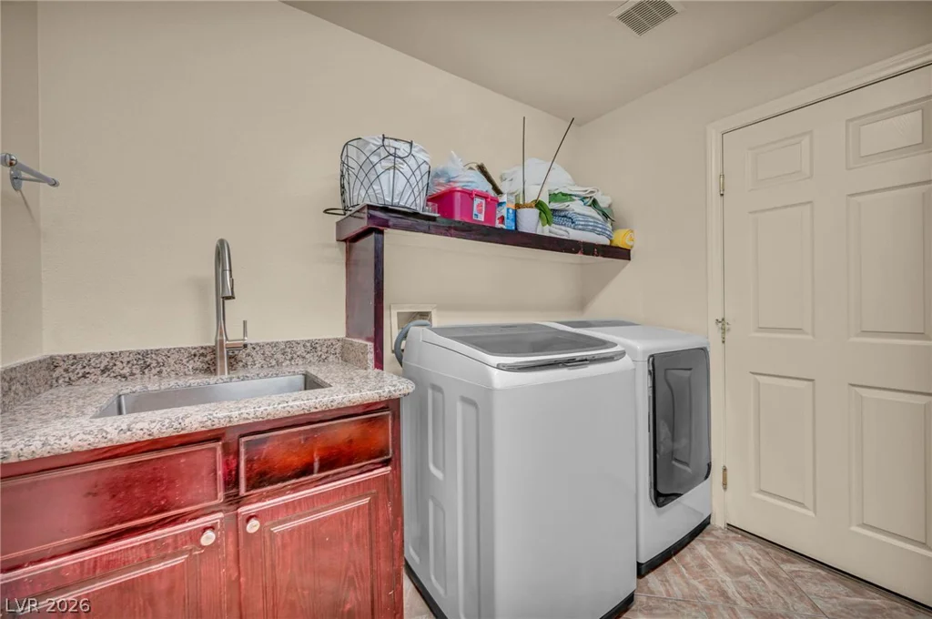 7624 Golden Lantern, Las Vegas, NV 89139