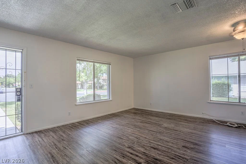 1433 Elizabeth, Las Vegas, NV 89119