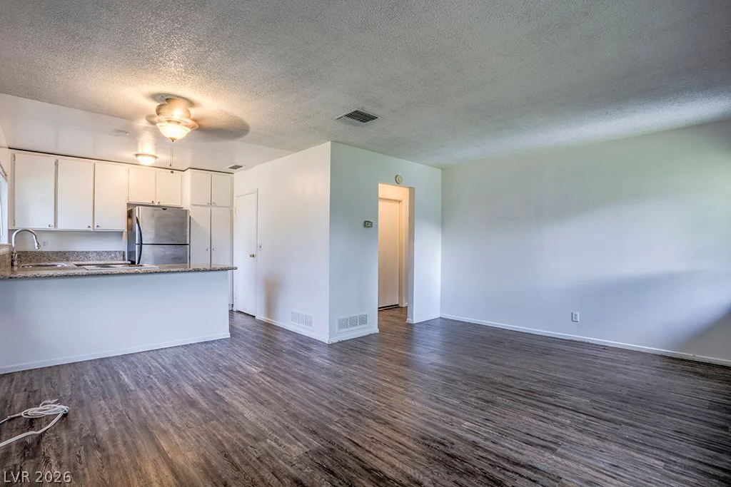 1433 Elizabeth, Las Vegas, NV 89119