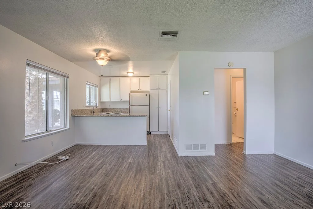 1433 Elizabeth, Las Vegas, NV 89119