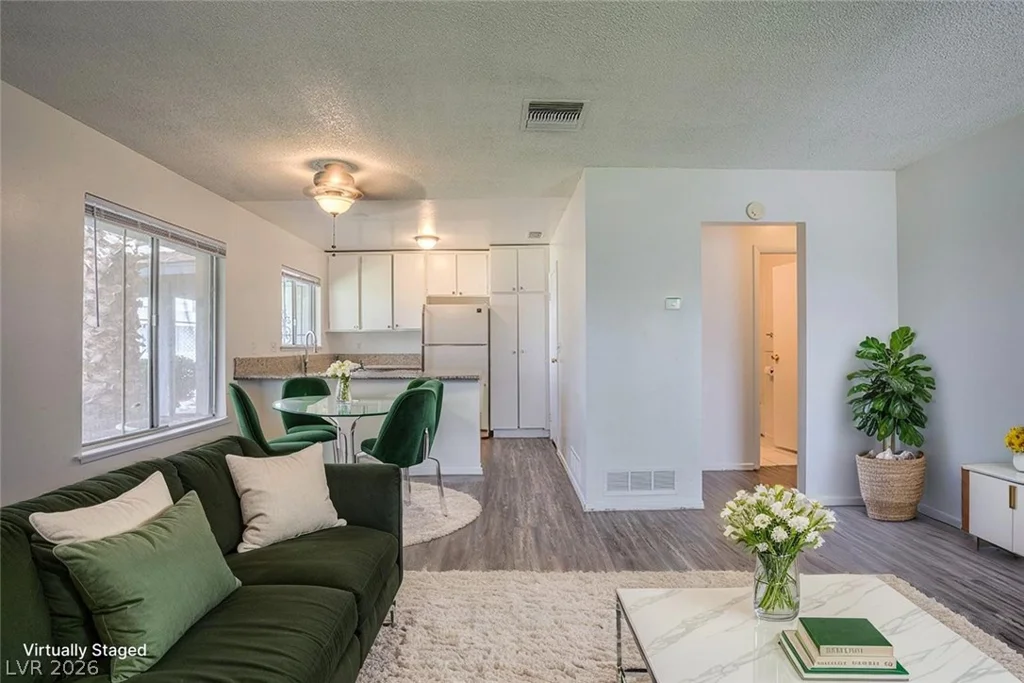 1433 Elizabeth, Las Vegas, NV 89119