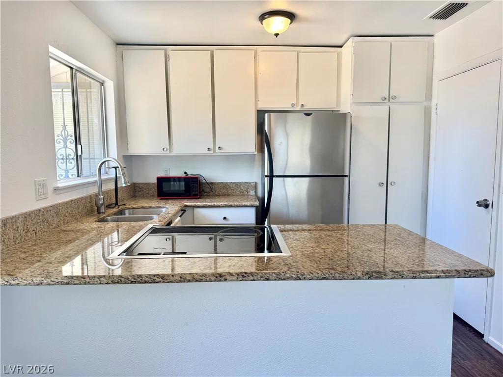 1433 Elizabeth, Las Vegas, NV 89119