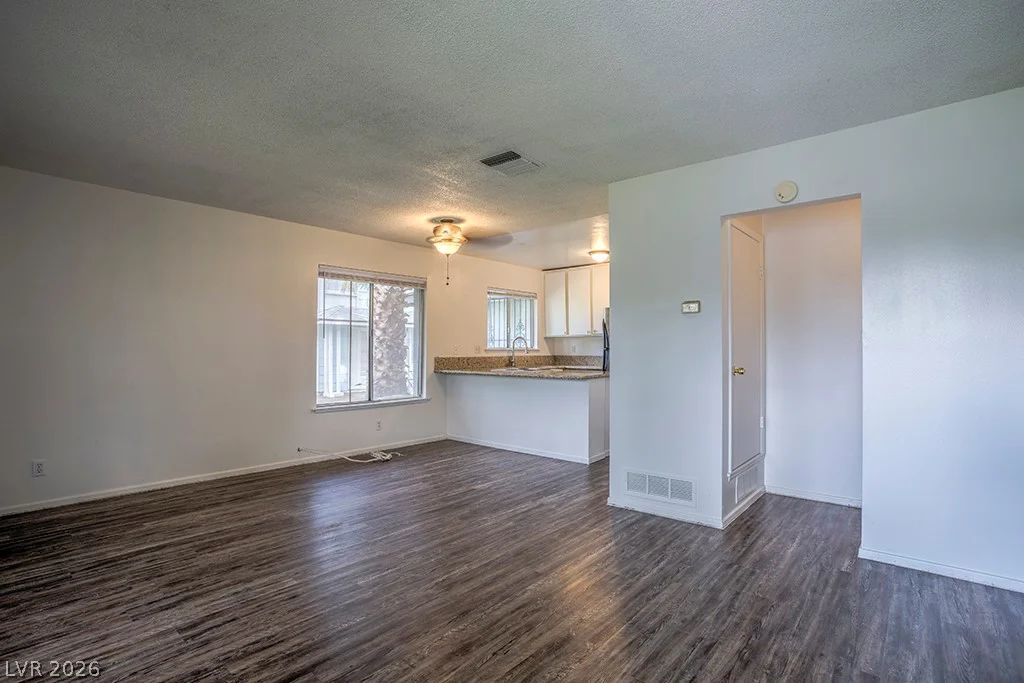 1433 Elizabeth, Las Vegas, NV 89119