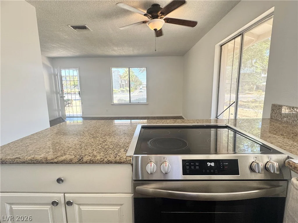 1433 Elizabeth, Las Vegas, NV 89119