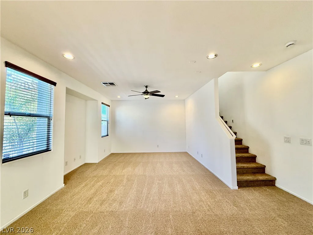 10528 Groton, Las Vegas, NV 89129