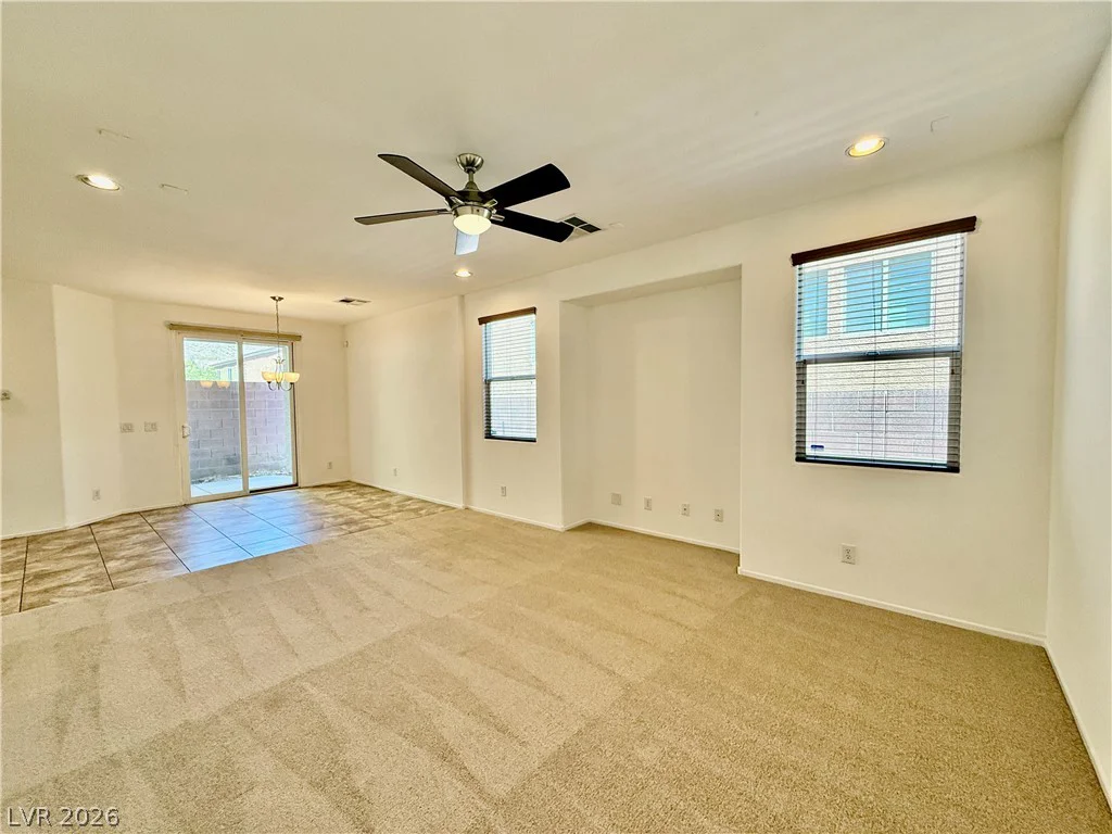 10528 Groton, Las Vegas, NV 89129