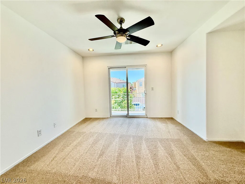 10528 Groton, Las Vegas, NV 89129