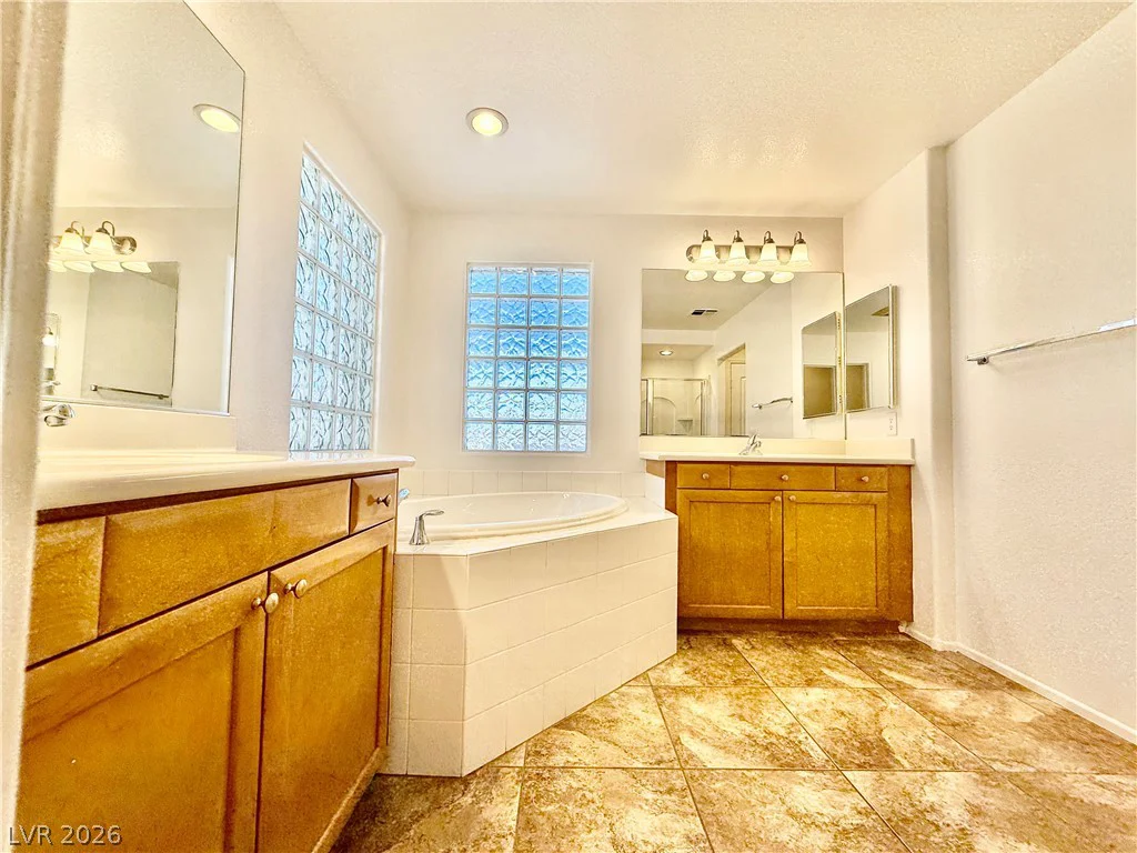 10528 Groton, Las Vegas, NV 89129