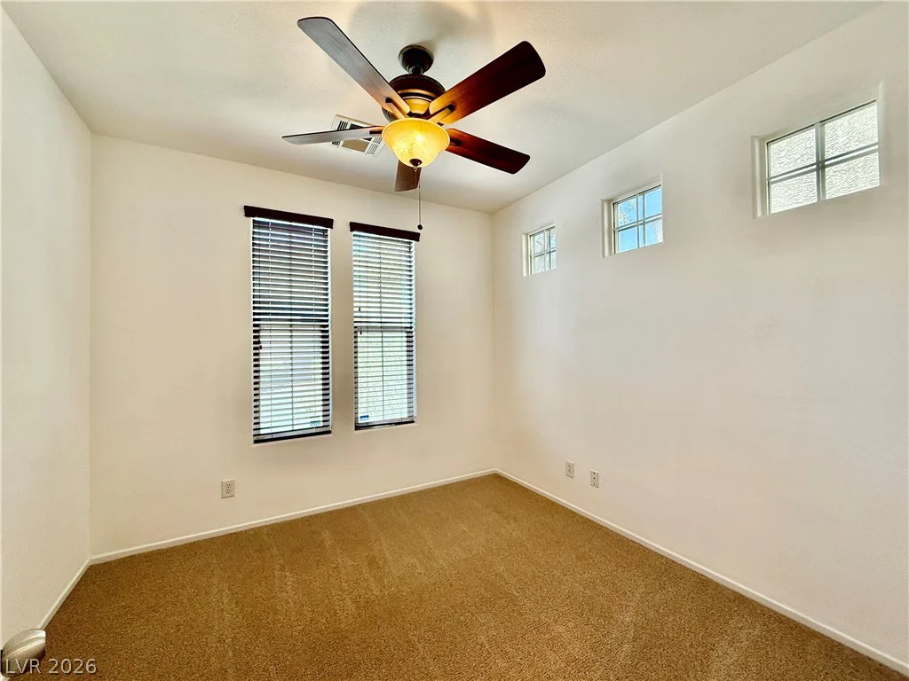 10528 Groton, Las Vegas, NV 89129
