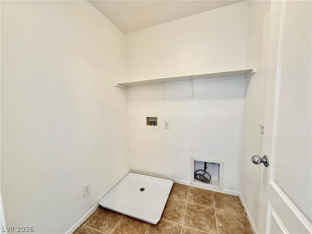 10528 Groton, Las Vegas, NV 89129