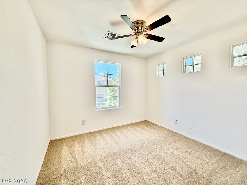 10528 Groton, Las Vegas, NV 89129