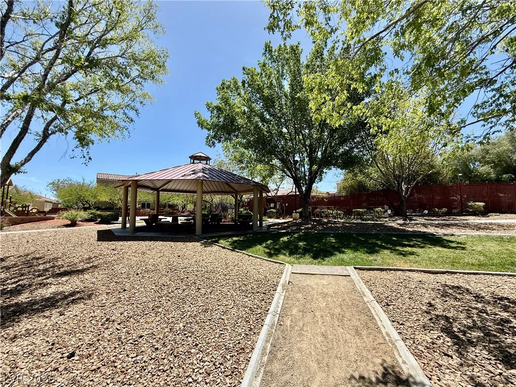 10528 Groton, Las Vegas, NV 89129