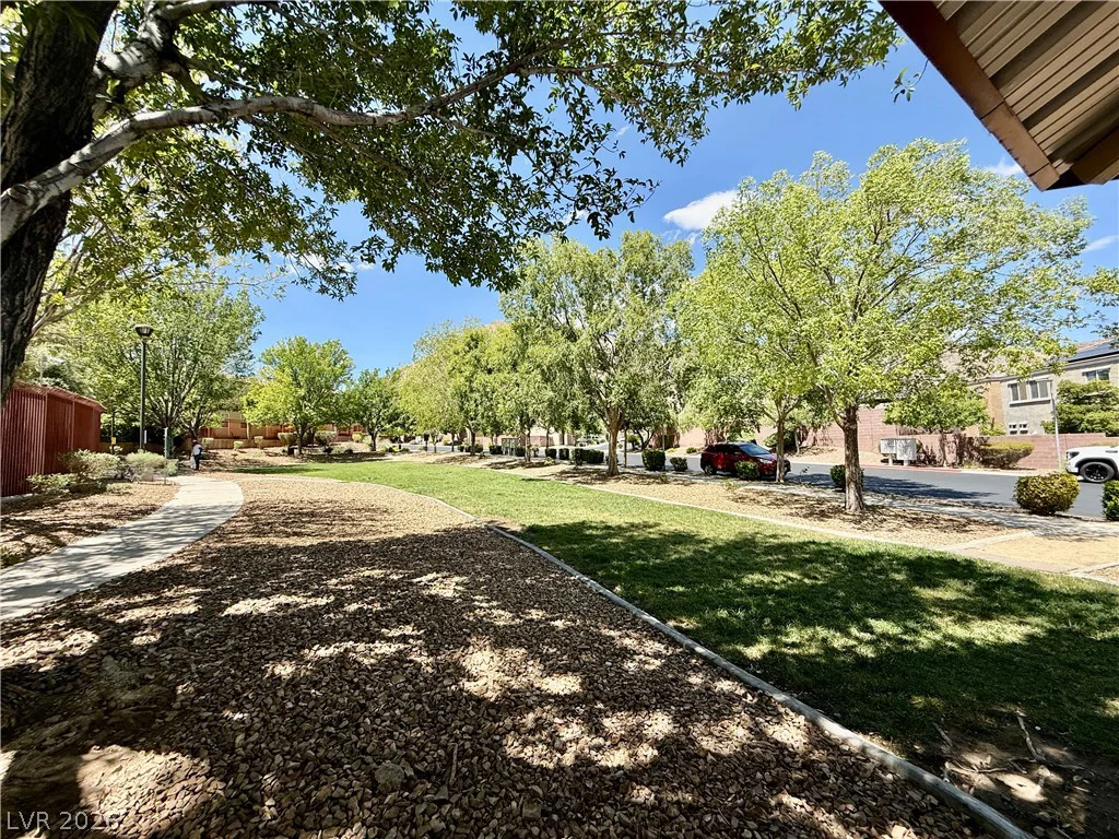 10528 Groton, Las Vegas, NV 89129