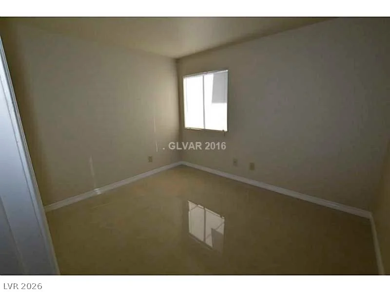 5229 Indian River, Las Vegas, NV 89103