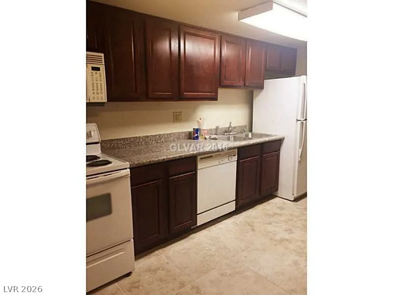 5229 Indian River, Las Vegas, NV 89103