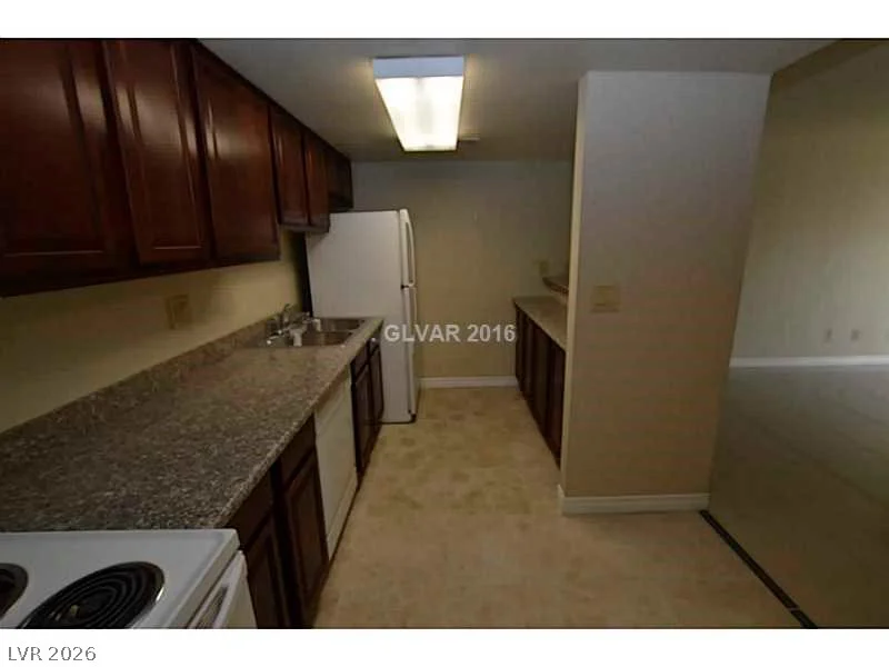 5229 Indian River, Las Vegas, NV 89103