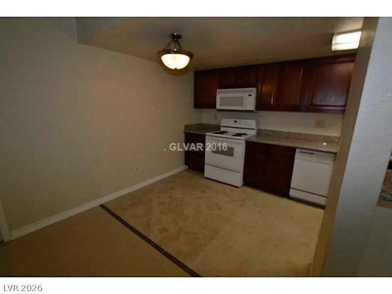 5229 Indian River, Las Vegas, NV 89103