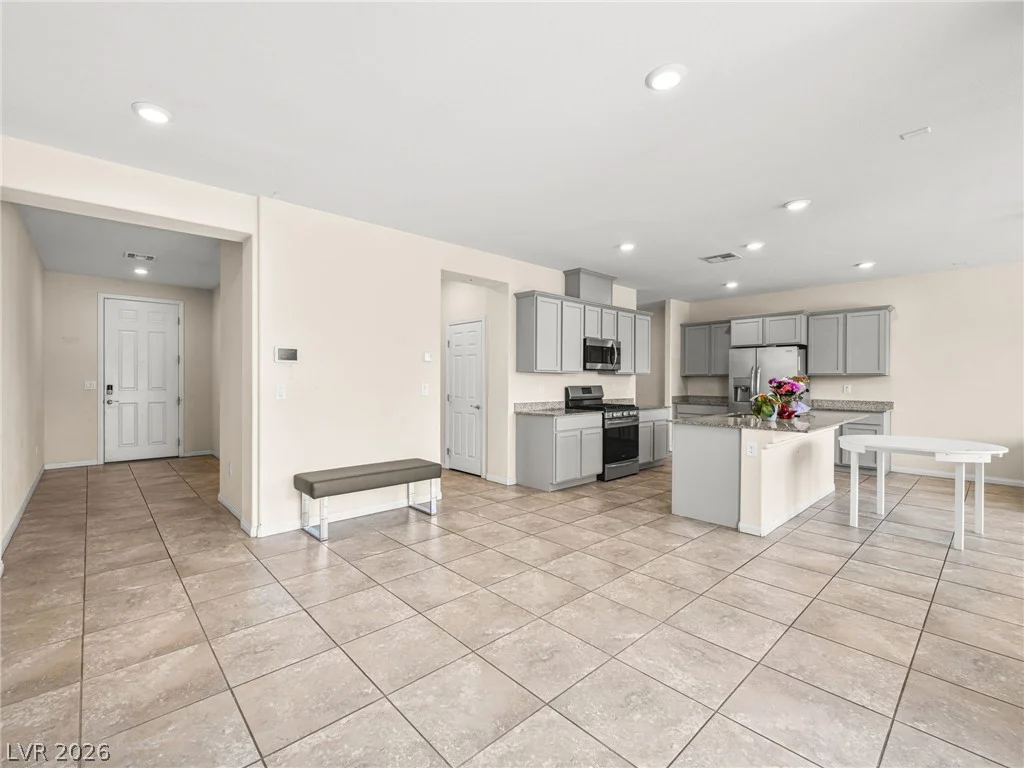 7246 Dazzle Point, North Las Vegas, NV 89084