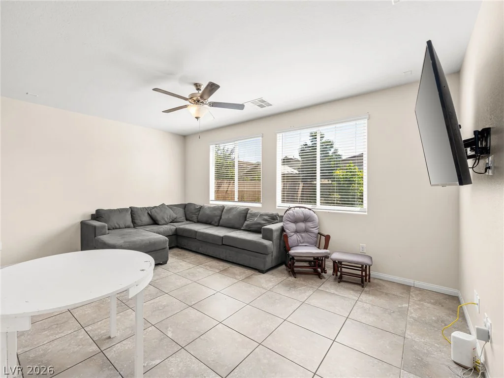 7246 Dazzle Point, North Las Vegas, NV 89084