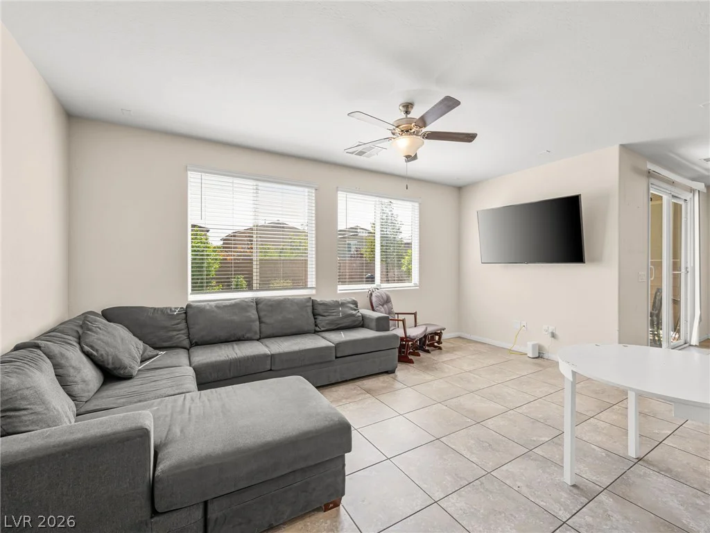 7246 Dazzle Point, North Las Vegas, NV 89084