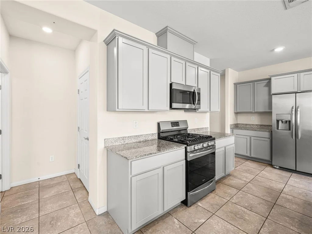 7246 Dazzle Point, North Las Vegas, NV 89084