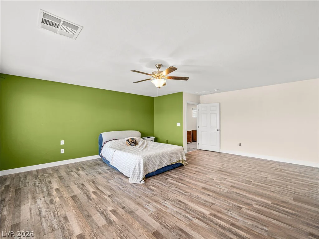 7246 Dazzle Point, North Las Vegas, NV 89084