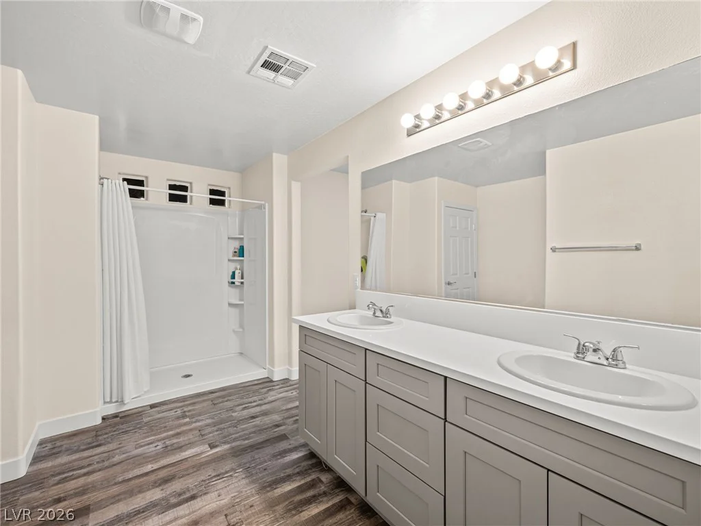 7246 Dazzle Point, North Las Vegas, NV 89084