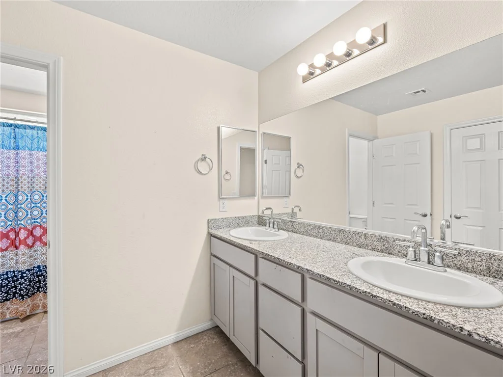 7246 Dazzle Point, North Las Vegas, NV 89084