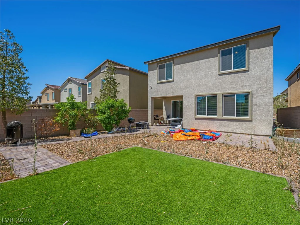 7246 Dazzle Point, North Las Vegas, NV 89084