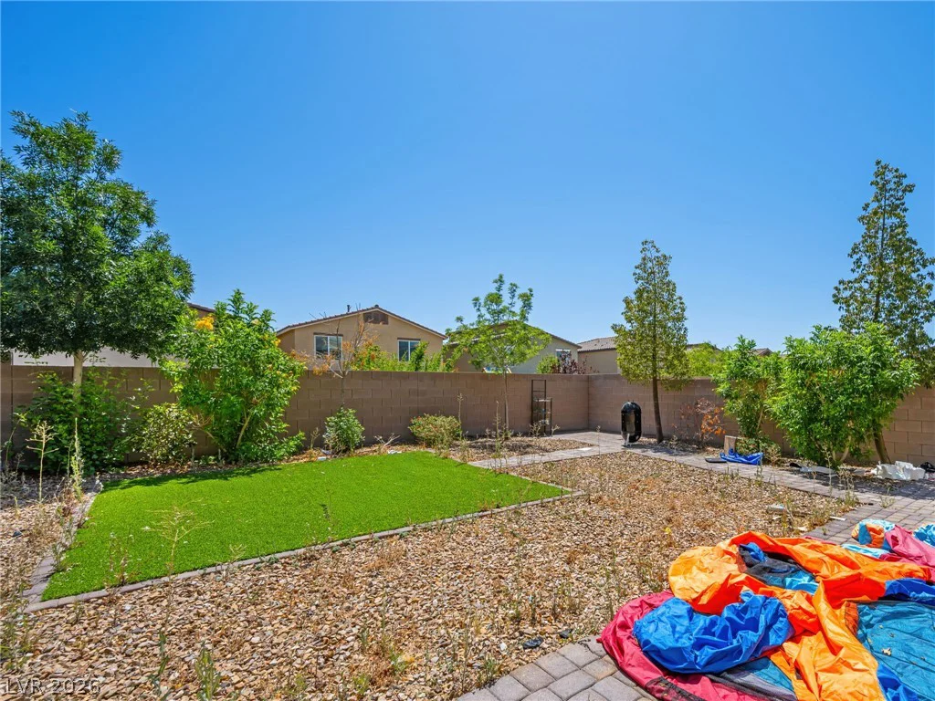 7246 Dazzle Point, North Las Vegas, NV 89084