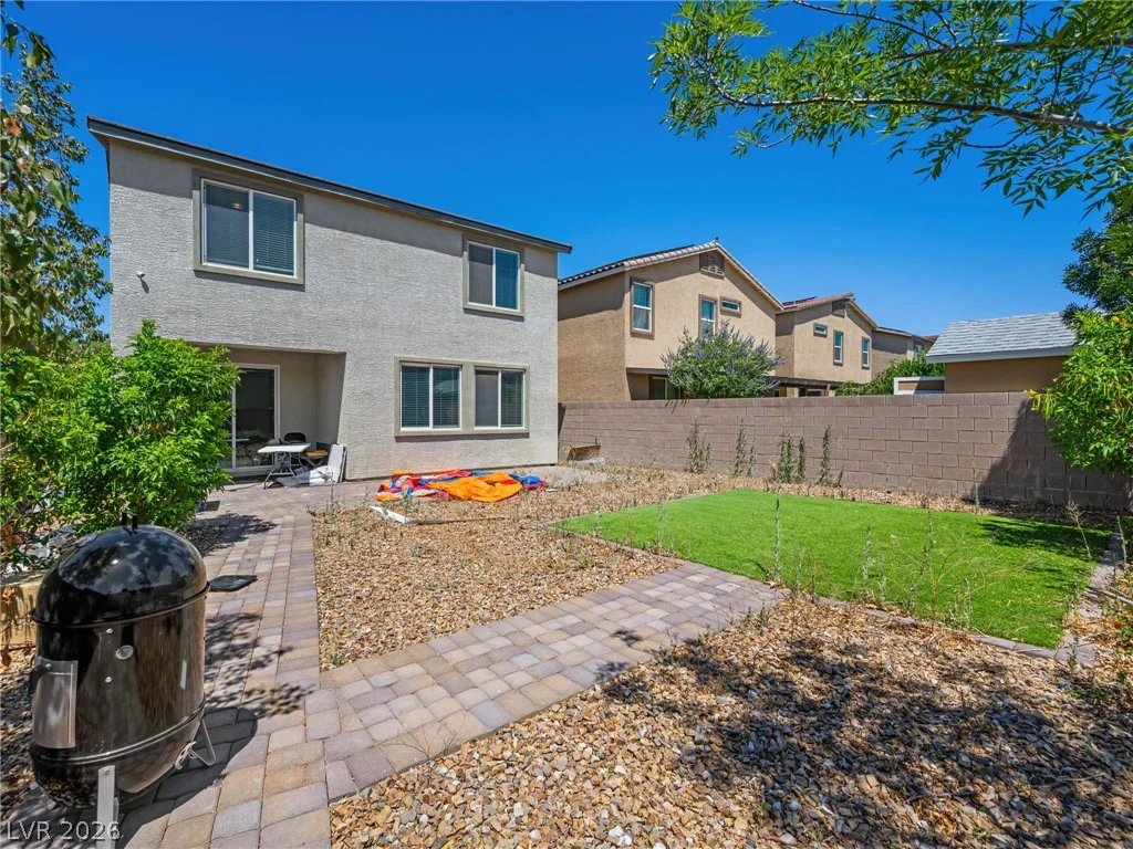7246 Dazzle Point, North Las Vegas, NV 89084