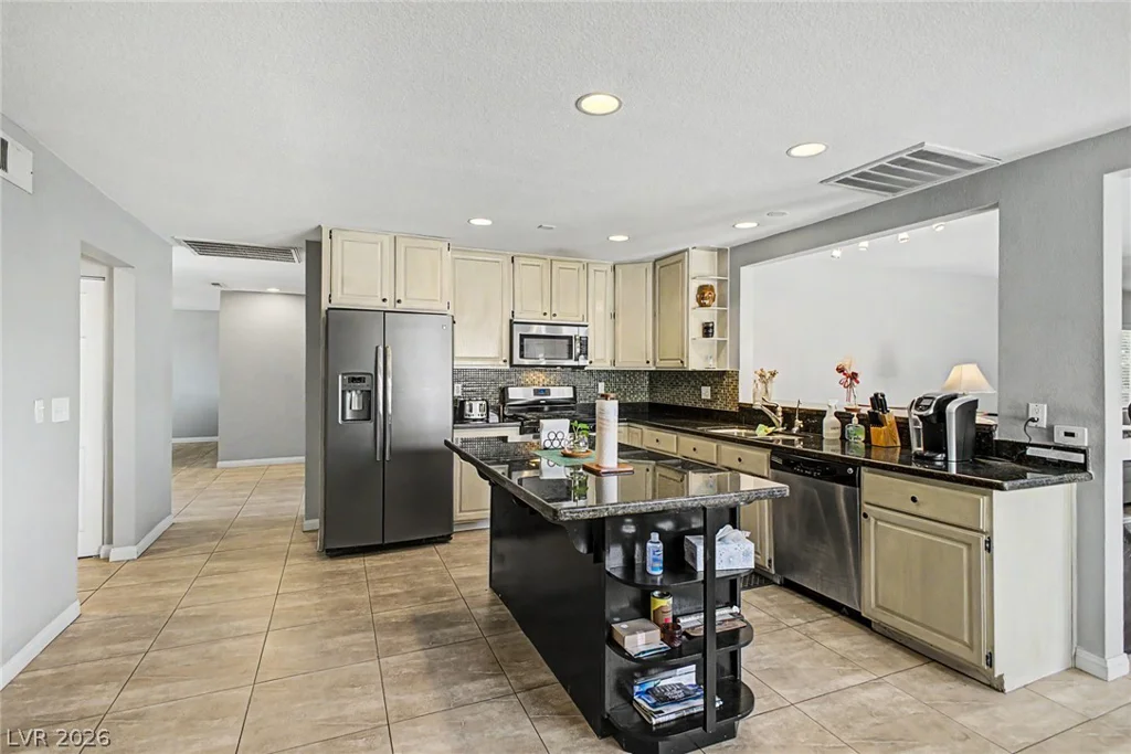 7310 Pleasant View, Las Vegas, NV 89147