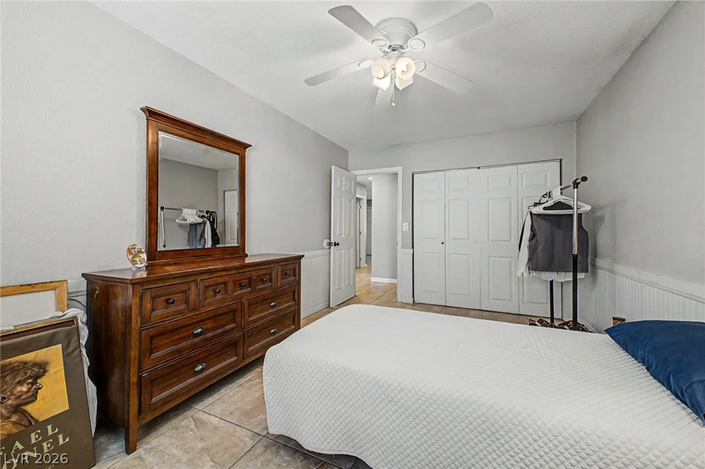 7310 Pleasant View, Las Vegas, NV 89147