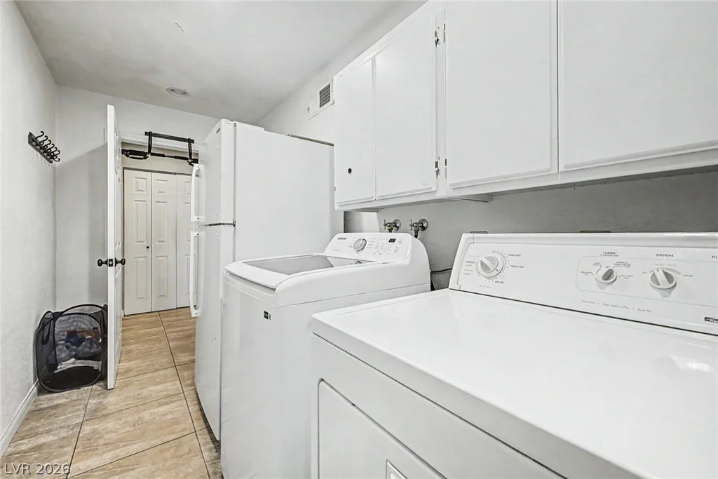 7310 Pleasant View, Las Vegas, NV 89147