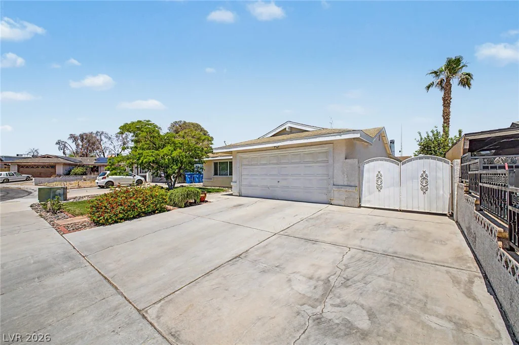 7310 Pleasant View, Las Vegas, NV 89147