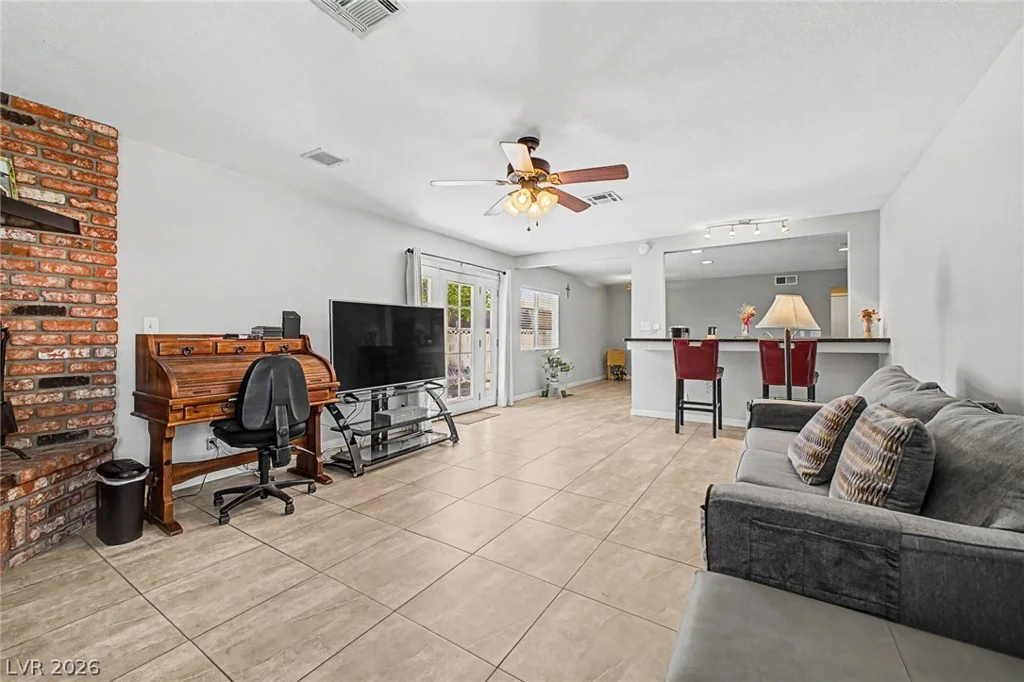 7310 Pleasant View, Las Vegas, NV 89147