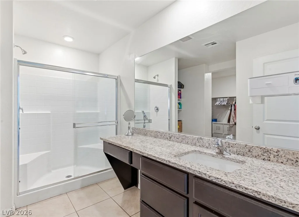 1869 Crystal Meadow, Las Vegas, NV 89115
