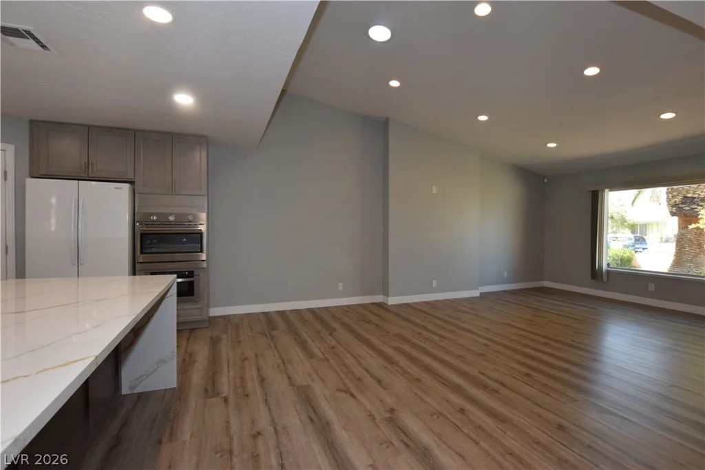 6291 Brea, Las Vegas, NV 89118