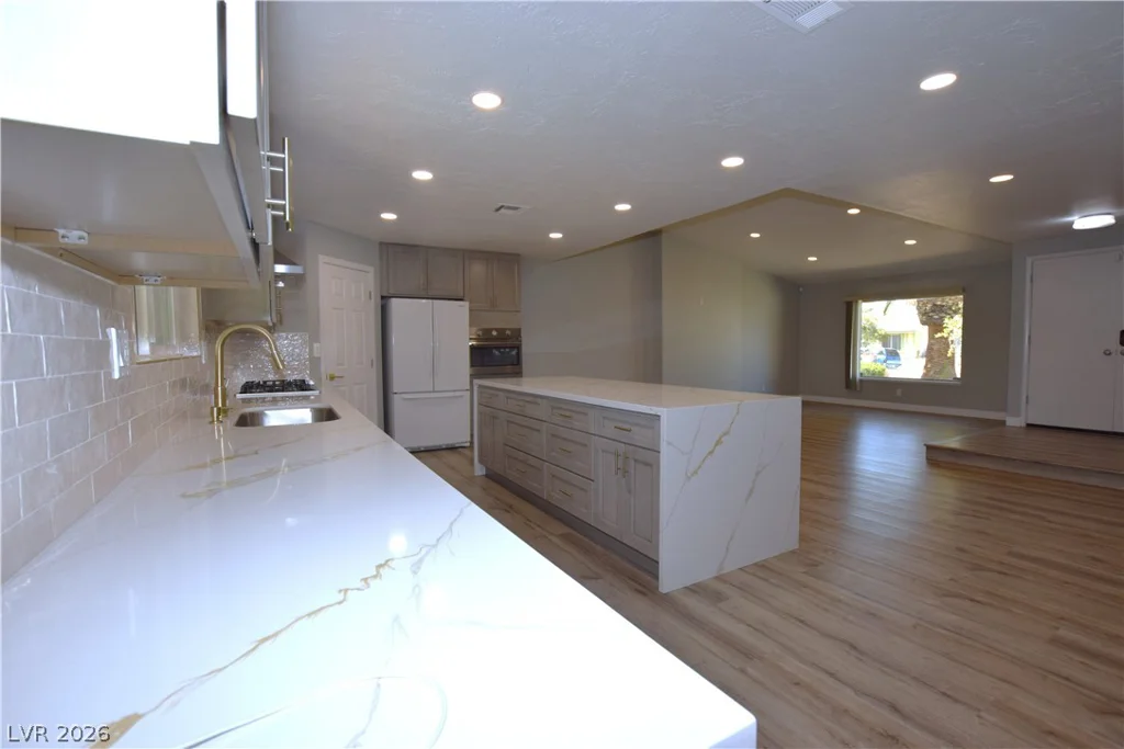 6291 Brea, Las Vegas, NV 89118