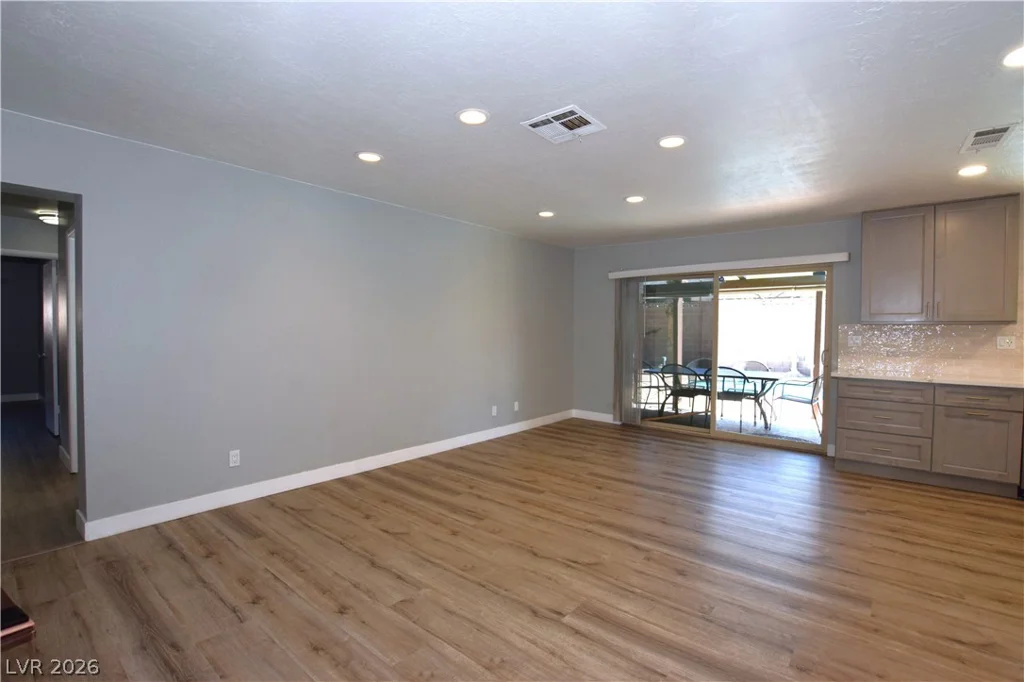 6291 Brea, Las Vegas, NV 89118