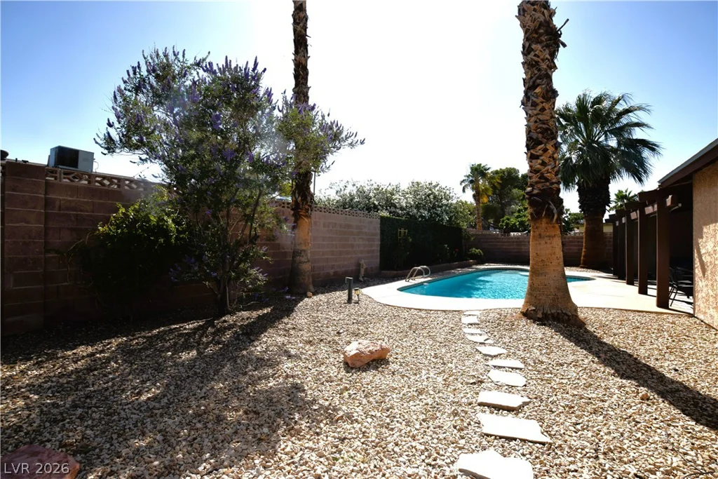 6291 Brea, Las Vegas, NV 89118
