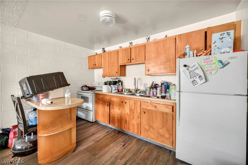 3719 Hazelwood, Las Vegas, NV 89119