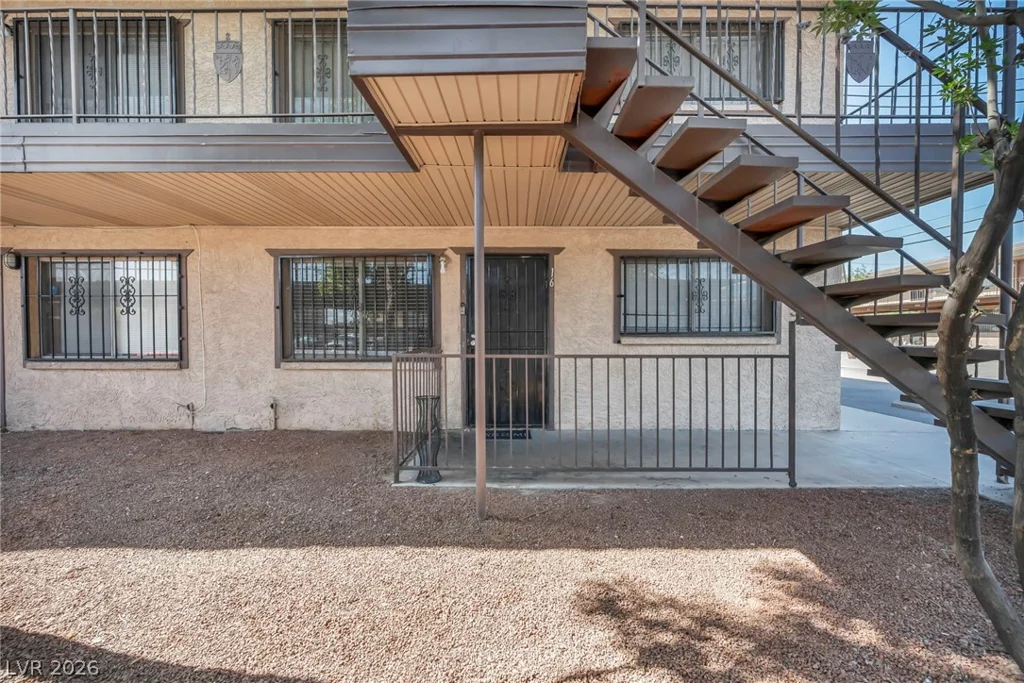 3719 Hazelwood, Las Vegas, NV 89119